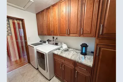 45 SE 14th St #1, Dania Beach, FL 33004 - Photo 18