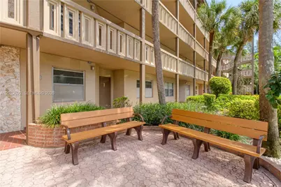 1701 Andros Isle #F1, Coconut Creek, FL 33066 - Photo 4