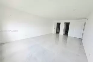 1800 NE 114th St, Miami, FL 33181 - Photo 14