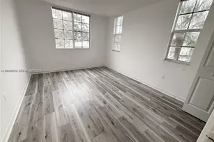 655 SW 111th Way, Pembroke Pines, FL 33025 - Photo 2