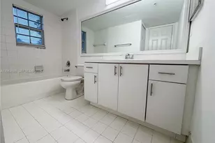 655 SW 111th Way, Pembroke Pines, FL 33025 - Photo 18