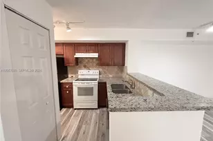 655 SW 111th Way, Pembroke Pines, FL 33025 - Photo 10