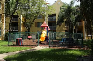655 SW 111th Way, Pembroke Pines, FL 33025 - Photo 24
