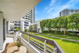 3530 Mystic Pointe Dr, Aventura, FL 33180 - Photo 12