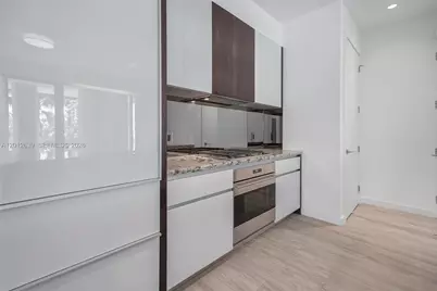 2831 S Bayshore Dr #402, Miami, FL 33133 - Photo 10