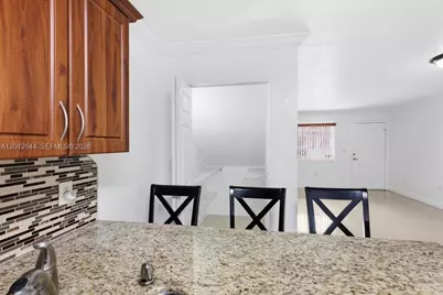 6873 W 36th Ave #102, Hialeah, FL 33018 - Photo 16