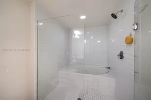 888 Biscayne Blvd, Miami, FL 33132 - Photo 20