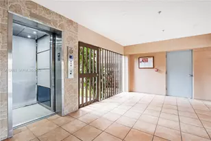 4670 W 13th Ln, Hialeah, FL 33012 - Photo 24