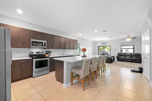 25378 SW 108th Ave, Homestead, FL 33032 - Photo 6