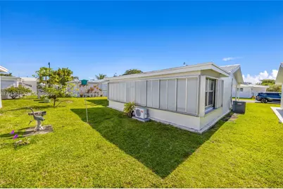 2520 NW 2nd Dr, Pompano Beach, FL 33064 - Photo 26