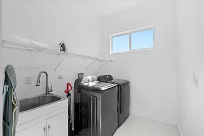 2962 NW 10th Ct, Fort Lauderdale, FL 33311 - Photo 22