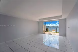 12348 NW 11th Ln, Miami, FL 33182 - Photo 4
