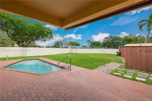 11301 SW 4th St, Pembroke Pines, FL 33025 - Photo 44
