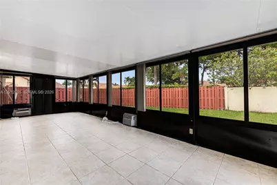 11301 SW 4th St, Pembroke Pines, FL 33025 - Photo 26