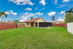 11301 SW 4th St, Pembroke Pines, FL 33025 - Photo 46