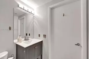 2475 Brickell Ave, Miami, FL 33129 - Photo 26