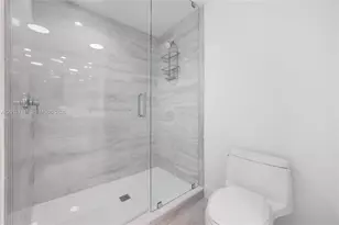 100 E Las Olas Blvd, Fort Lauderdale, FL 33301 - Photo 22