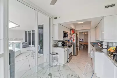 21205 Yacht Club Dr #805, Aventura, FL 33180 - Photo 10