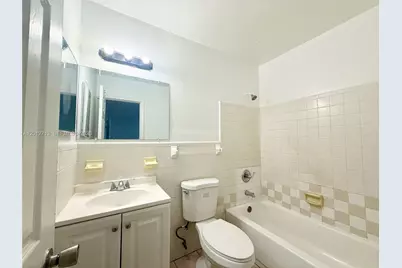 220 NE 41st St #2, Oakland Park, FL 33334 - Photo 10