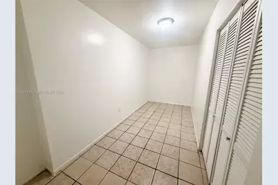 220 NE 41st St #2, Oakland Park, FL 33334 - Photo 6