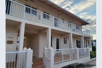 320 New York St #1W, Hollywood, FL 33019 - Photo 1