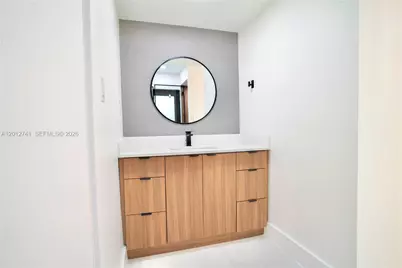 8811 Carlyle Ave, Surfside, FL 33154 - Photo 22