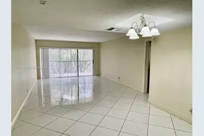491 Racquet Club Rd #303, Weston, FL 33326 - Photo 8
