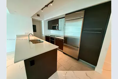 55 SE 6th St #1603, Miami, FL 33131 - Photo 2