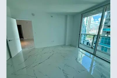 55 SE 6th St #1603, Miami, FL 33131 - Photo 6
