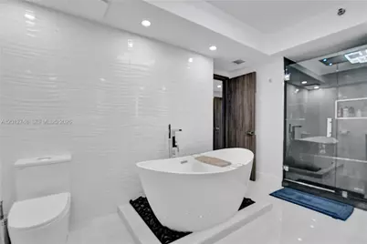 20281 E Country Club Dr #PH14, Aventura, FL 33180 - Photo 50