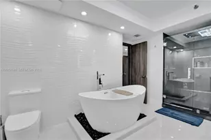 20281 E Country Club Dr, Aventura, FL 33180 - Photo 50