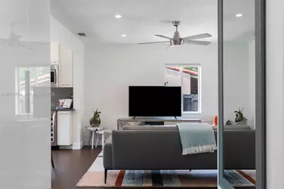 4370 SW 11th St, Miami, FL 33134 - Photo 14