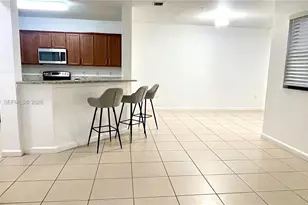 10620 NW 88th St, Doral, FL 33178 - Photo 6