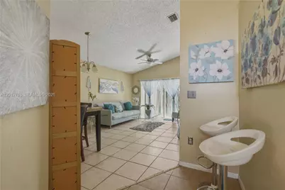 9992 Periwinkle St, Miramar, FL 33025 - Photo 16