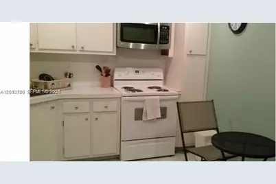 2780 NE 183rd St #710, Aventura, FL 33160 - Photo 2