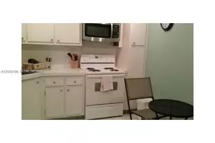 2780 NE 183rd St, Aventura, FL 33160 - Photo 2