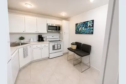2780 NE 183rd St #710, Aventura, FL 33160 - Photo 10