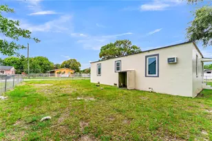 9301 NW 20th Ave, Miami, FL 33147 - Photo 28