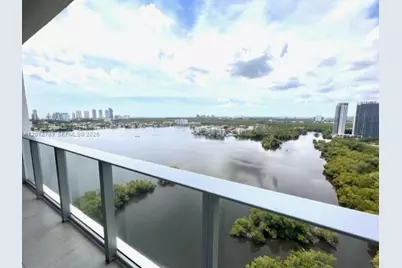 17111 Biscayne Blvd #2102, North Miami Beach, FL 33160 - Photo 32