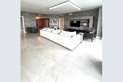 17111 Biscayne Blvd #2102, North Miami Beach, FL 33160 - Photo 12