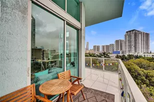 1900 N Bayshore Dr, Miami, FL 33132 - Photo 50