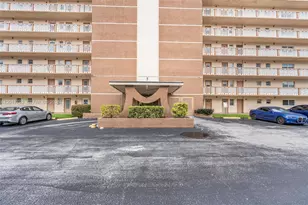 609 NE 14th Ave, Hallandale Beach, FL 33009 - Photo 20