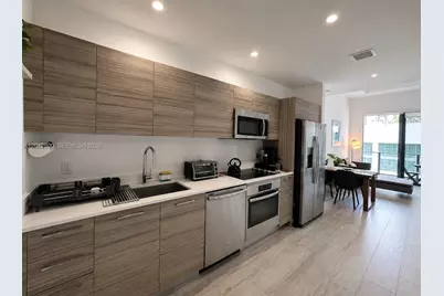 121 NE 34th St #L601, Miami, FL 33137 - Photo 2