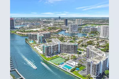 200 Leslie Dr #624, Hallandale Beach, FL 33009 - Photo 2