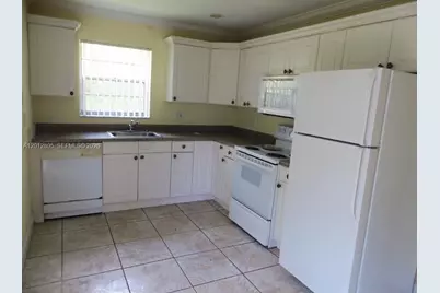 3700 Riverside Dr #1, Coral Springs, FL 33065 - Photo 2