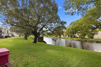 1270 NW 99th Ave #60, Pembroke Pines, FL 33024 - Photo 32