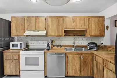 1270 NW 99th Ave #60, Pembroke Pines, FL 33024 - Photo 12
