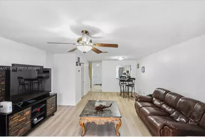 1270 NW 99th Ave #60, Pembroke Pines, FL 33024 - Photo 8