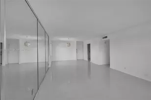 401 Golden Isles Dr, Hallandale Beach, FL 33009 - Photo 26