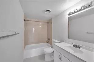 401 Golden Isles Dr, Hallandale Beach, FL 33009 - Photo 20